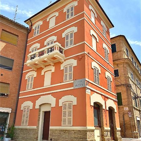 B&B Terrazza Sul Borgo Mogliano Luaran gambar
